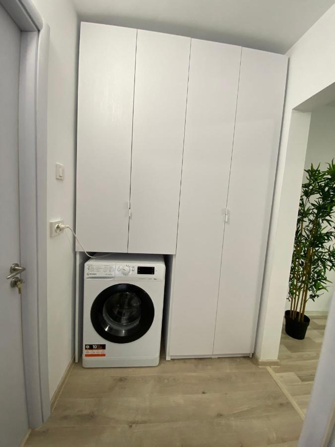 Grove Apartment Buzău Eksteriør bilde